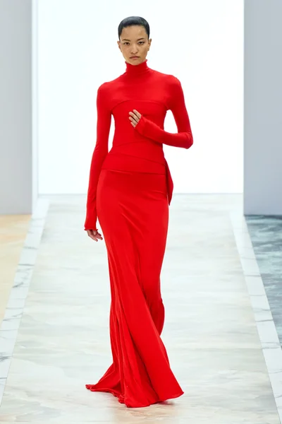 Look 12